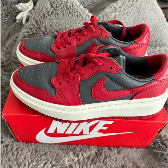 Nike AIR JORDAN 1 - ELEVATE Women’s 8 - Picture 13 of 15